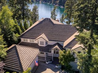 2929 E Point Hayden Dr, Hayden Lake, ID 83835