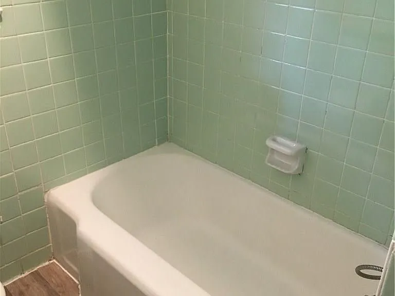 3300 Robinson Ave — Photo 12