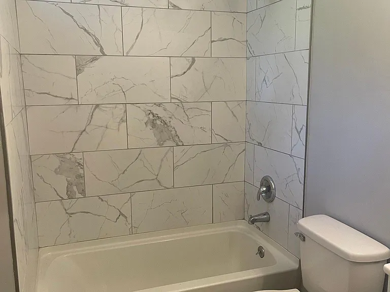 733 N 44th St #1 — Photo 10