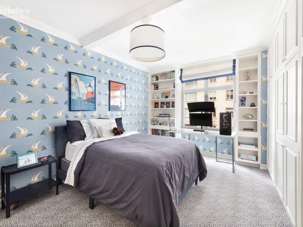 188 East 70th Street image 8 of 11