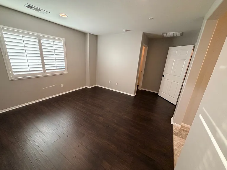 40879 Belleray Ave — Photo 45