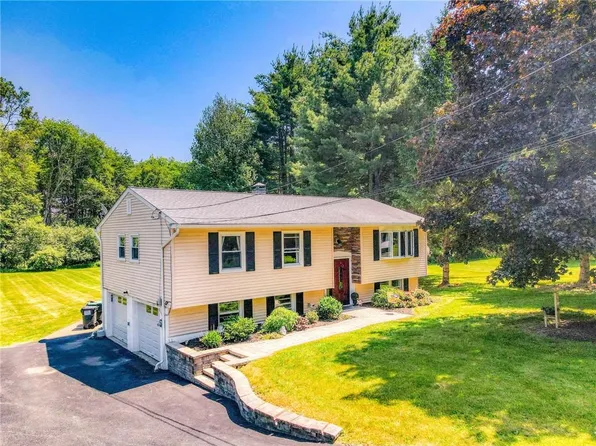 7 Keith Place, Campbell Hall, NY 10916