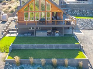 570 W Emerson Dr, Orondo, WA 98843