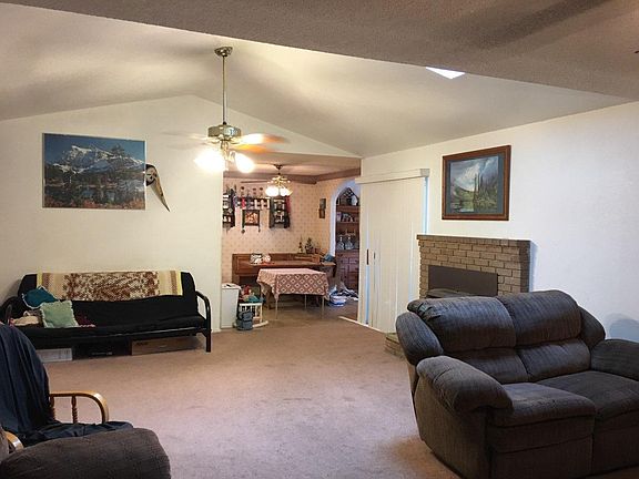4th image of 805 Sherry Ct