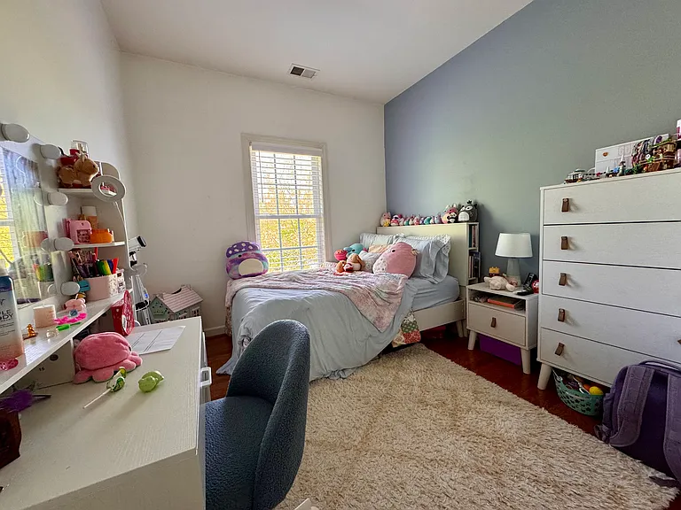 3670 Carriage Hill Dr — Photo 21