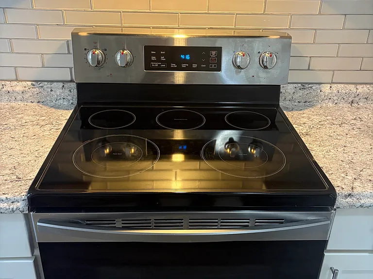 416 Chinaberry Ct — Photo 8