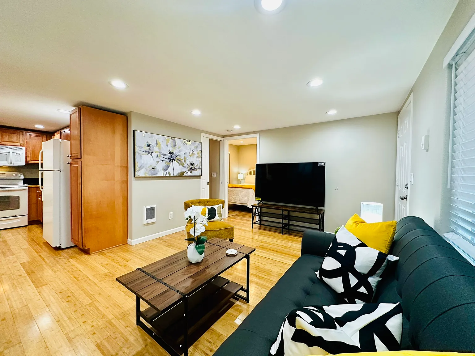 18205 SW Pacific Hwy — Photo 2