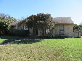 1900 Clover Trl, Richardson, TX 75081