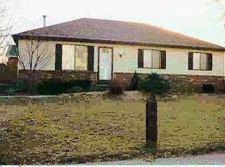 2010 Bonnie Doon Dr, Oregon, OH 43616