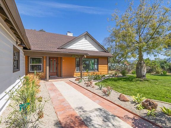 2nd image of 2980 Los Alisos Dr Unit A