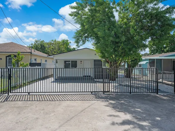 2148 NW 48th St, Miami, FL 33142