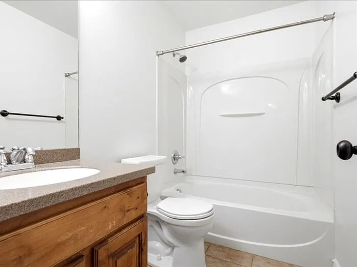 2113 E Glamis Ct — Photo 20