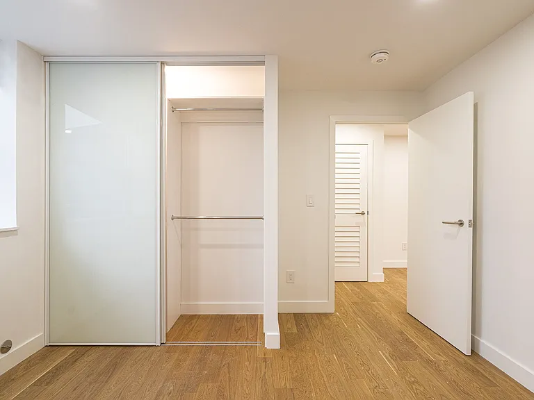 457 Marlee Ave — Photo 9