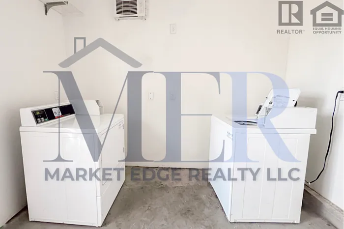 3601 W Melvin St #9 — Photo 16