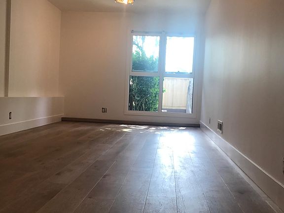 5th image of 3973 23rd St #B