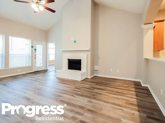 3rd image of 2131 Emerald Cove Dr