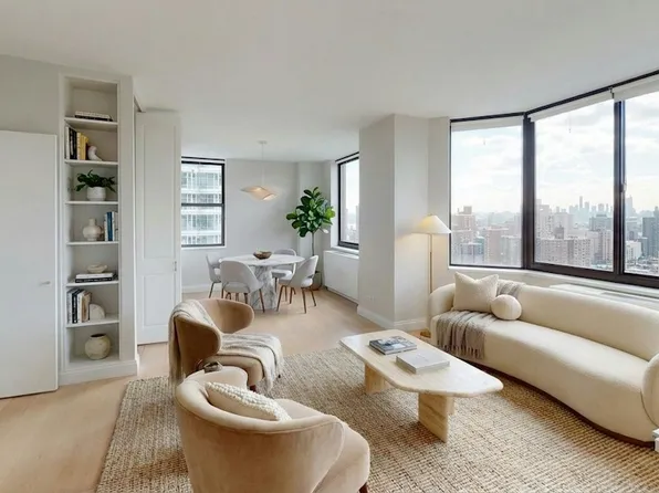 155 East 31st Street image 1 of 13