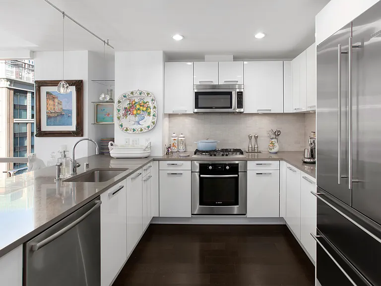 1 Hawthorne St #14G — Photo 11