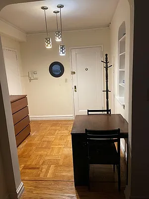 Rented by Apartment Luxe Realty Group, Inc | media 18