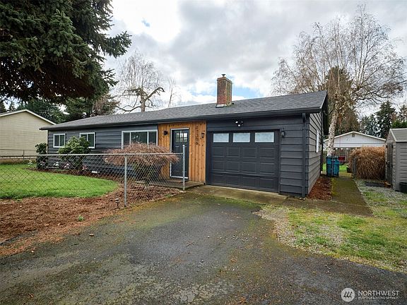 4th image of 11306 NE 54th Avenue