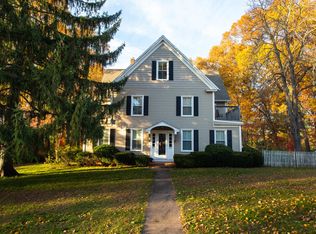 213 Highland St #2W, Manchester, CT 06040