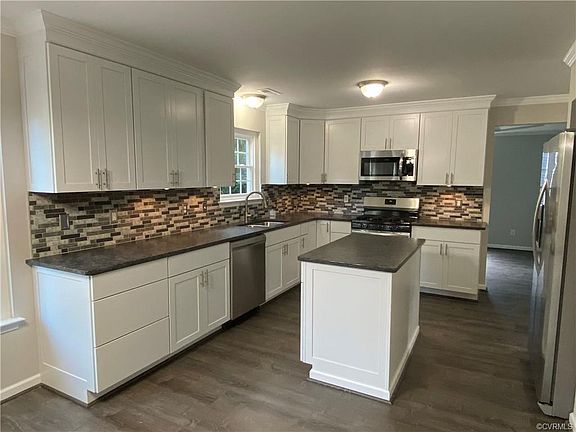 5th image of 5887 Montpelier Dr