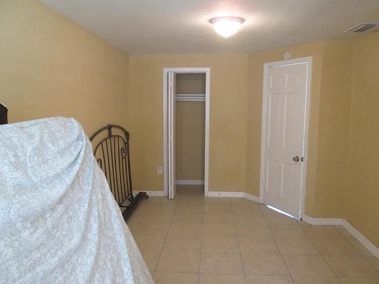 2408 W Fig St #A — Photo 12