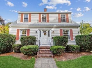 41 Newcastle Rd, Peabody, MA 01960