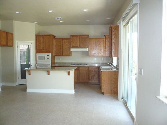 5th image of 1504 Arrow Wood Ln