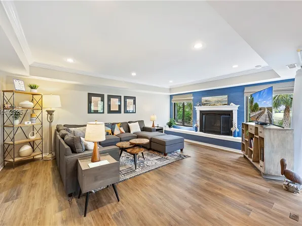 25 Carnoustie Rd APT 30, Hilton Head Island, SC 29928