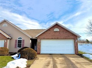 1424 Channonbrook St SW, Canton, OH 44710