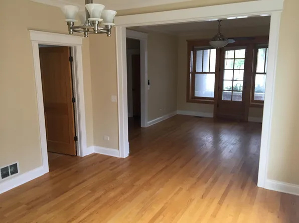 417 Circle Ave APT 1, Forest Park, IL 60130