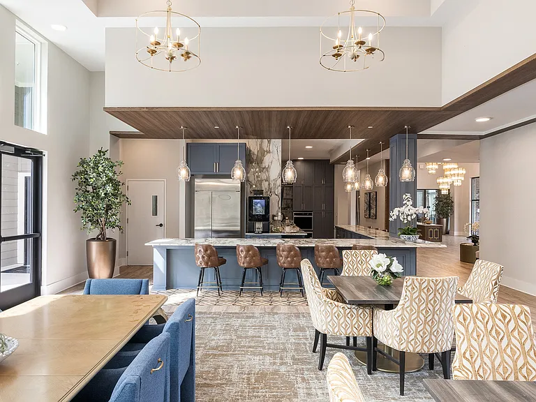 Clubroom and Coffee Bar