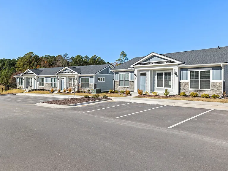 Cottages at Brightleaf — Photo 33