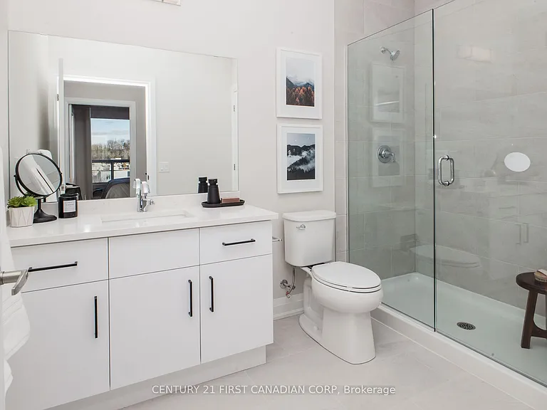 4286 E King St E #1004 — Photo 11