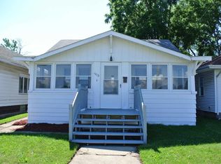1015 S 27th St, South Bend, IN 46615