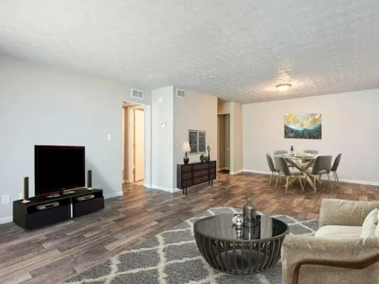 2571 Candler Rd — Photo 34