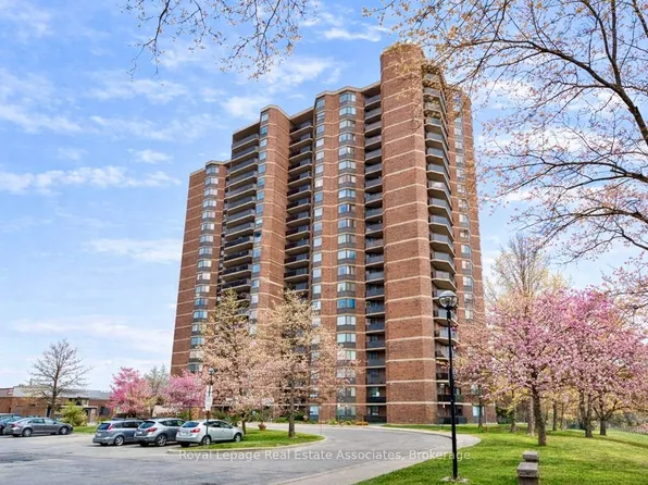 234 Albion Rd #1907, Toronto, ON M9W 6A5