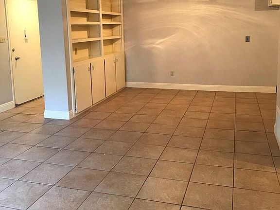 3rd image of 3016 Olive Glen Ct
