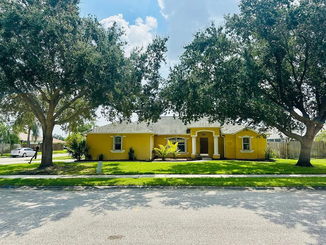 3 bed, 2.0 bath, 1847 sqft, $2,750 — Photo 1