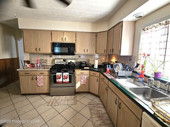 4th image of 13 Rutter St