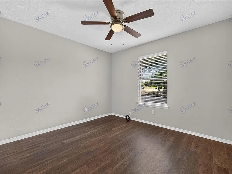 7001 Bentley Ave — Photo 16