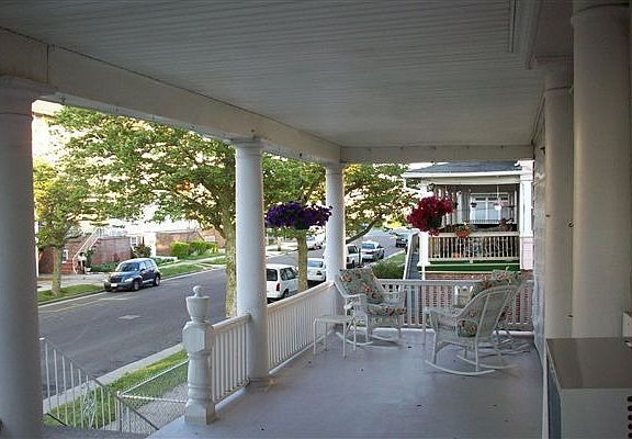 Front Porch 24 S. Delancey