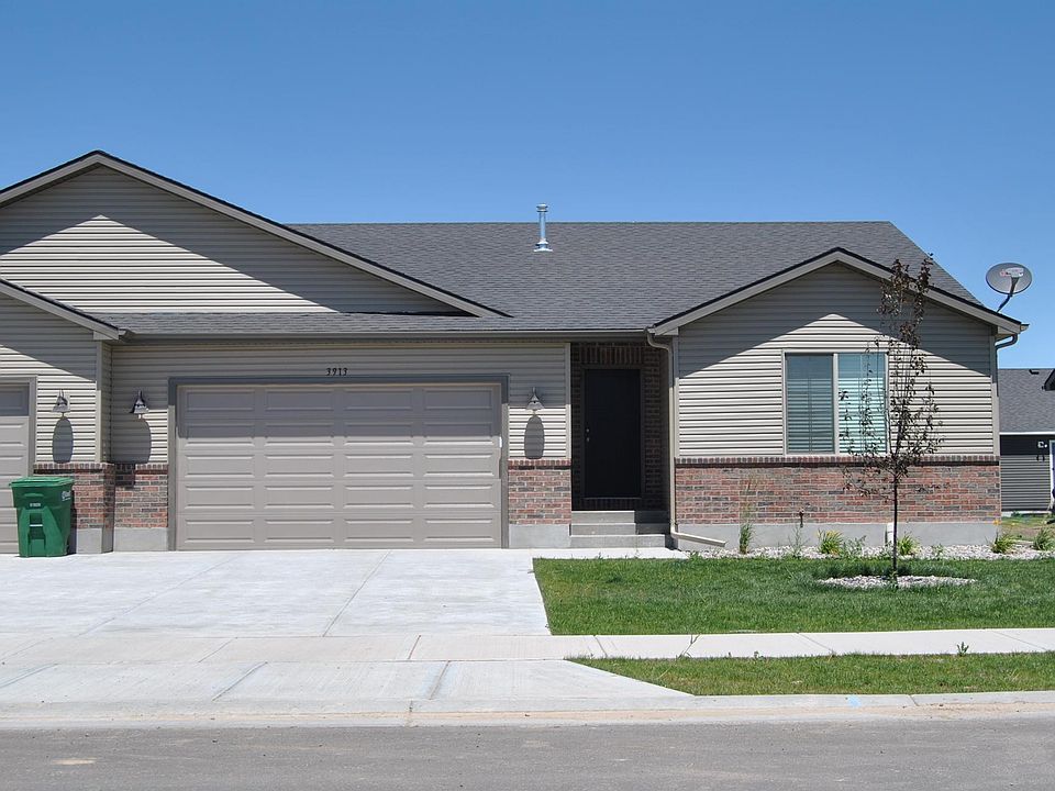 1st image of 3931 E Chalet Dr