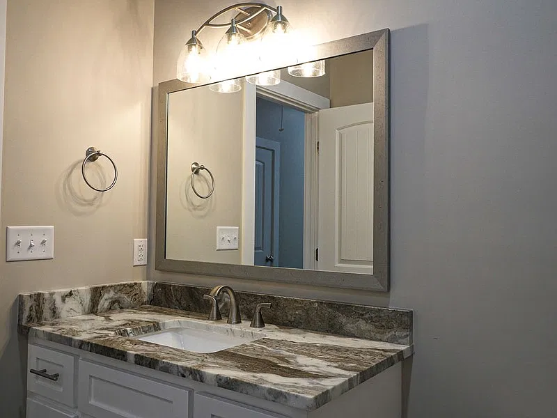1354 Summer Cir SW — Photo 2