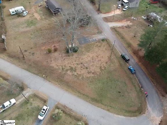2nd image of 42 S Lynnwood Dr