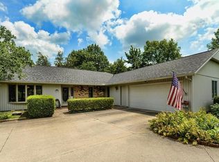 10843 Gate Post Rd, Strongsville, OH 44149