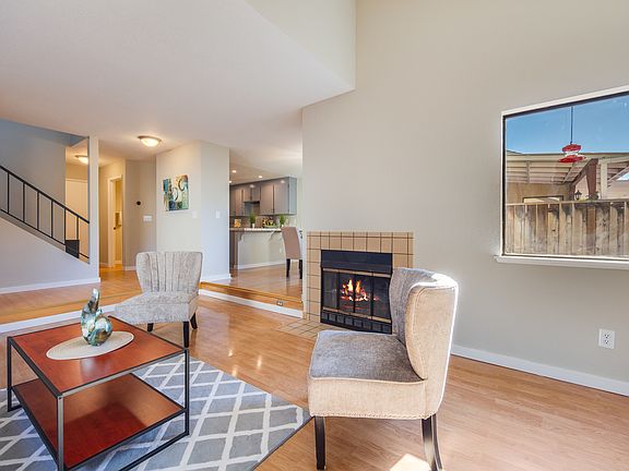 3rd image of 1673 River Birch Ct