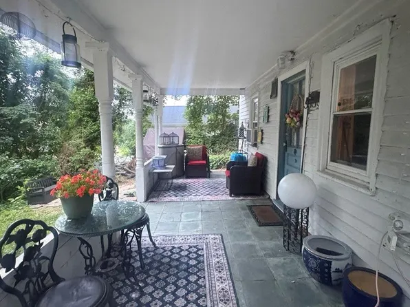 1673 Northern Boulevard, Roslyn, NY 11576