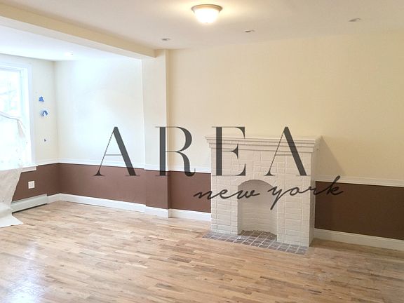 2nd image of 4343 Carpenter Ave.